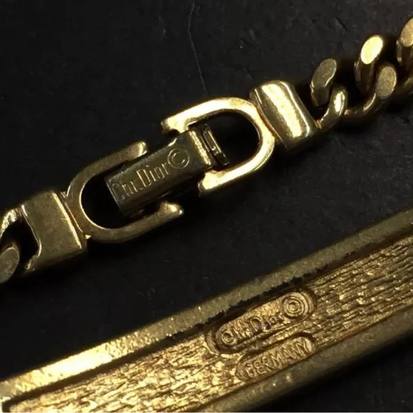 Dior Gold Curb Chain Bracelet W Logo Plaque White Accent - Picture 13 of 15